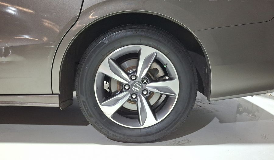 Honda Odyssey 3.5 TOURING AUTO Minivan 2018