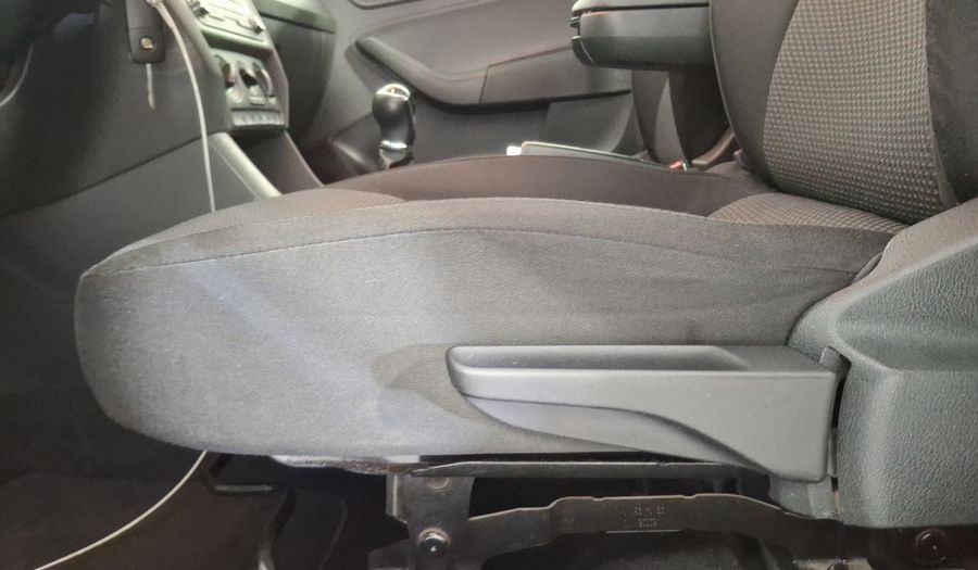 Seat Toledo 1.2 TSI STYLE MT Sedan 2015