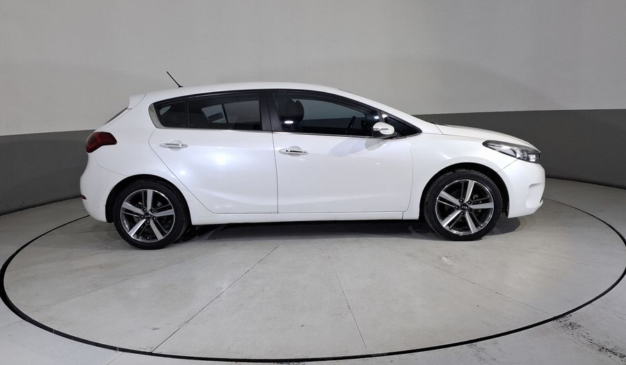 Kia Forte 2.0 SX MT Hatchback 2017