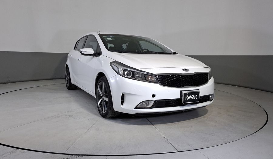 Kia Forte 2.0 SX MT Hatchback 2017