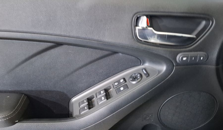 Kia Forte 2.0 SX MT Hatchback 2017