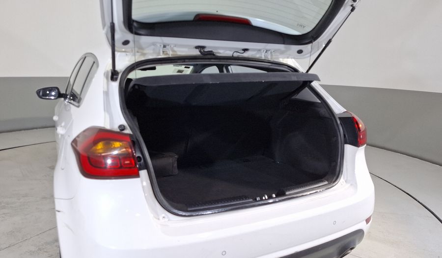 Kia Forte 2.0 SX MT Hatchback 2017