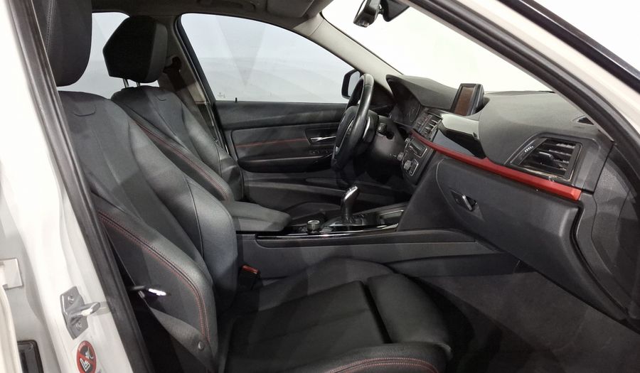 Bmw Serie 3 2.0 320IA SPORT LINE Sedan 2014
