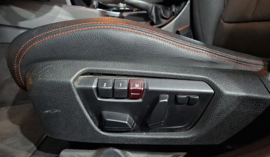 Bmw Serie 3 2.0 320IA SPORT LINE Sedan 2014