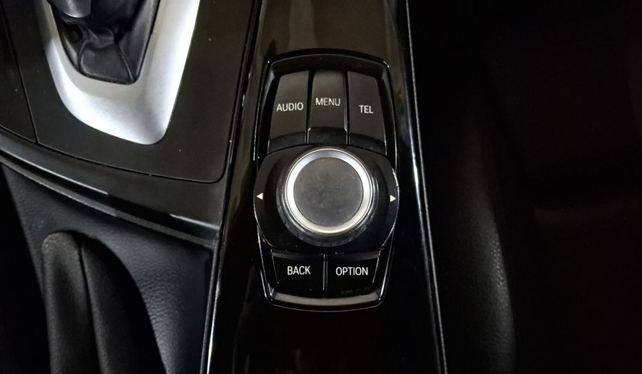 Bmw Serie 3 2.0 320IA SPORT LINE Sedan 2014
