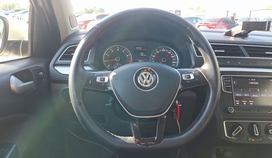 Volkswagen Voyage 1.6 HIGHLINE Sedan 2019