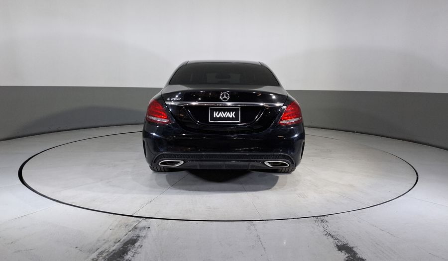 Mercedes Benz Clase C 2.0 250 CGI SPORT AT Sedan 2017