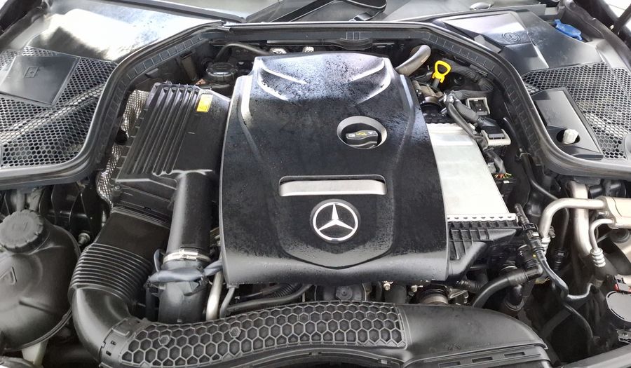 Mercedes Benz Clase C 2.0 250 CGI SPORT AT Sedan 2017