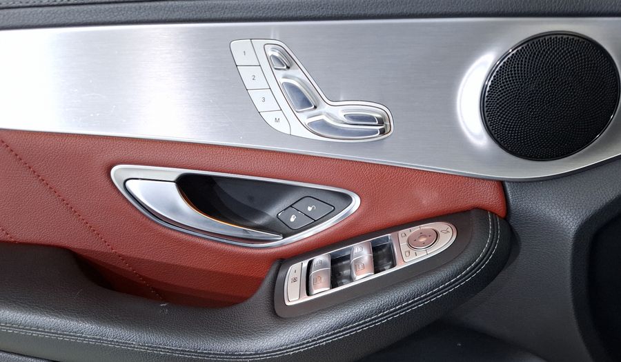 Mercedes Benz Clase C 2.0 250 CGI SPORT AT Sedan 2017