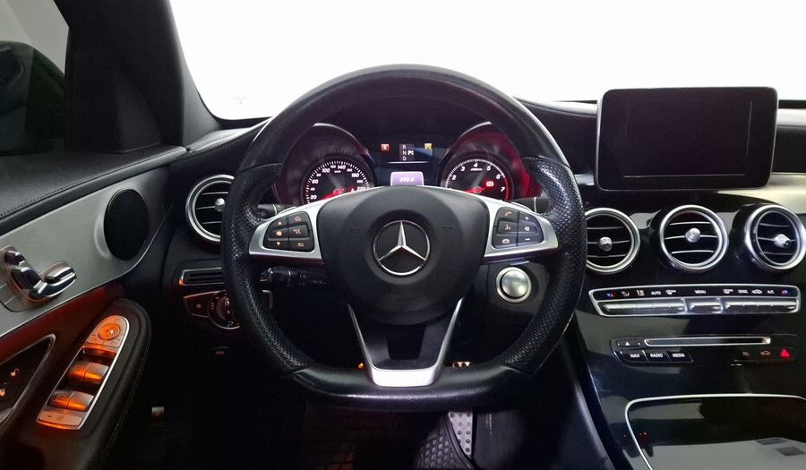 Mercedes Benz Clase C 2.0 250 CGI SPORT AT Sedan 2017