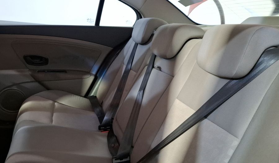 Renault Fluence 2.0 AUTHENTIQUE MT Sedan 2012