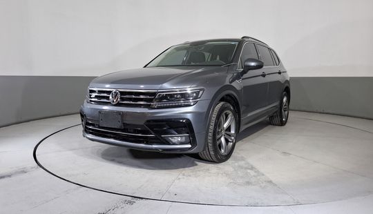 Volkswagen • Tiguan