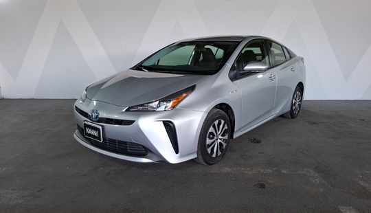 Toyota • Prius