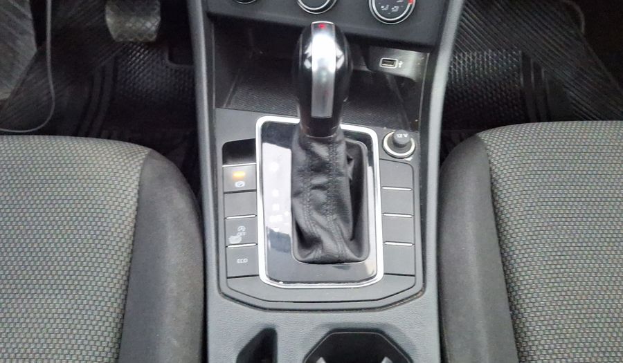 Volkswagen Jetta 1.4 COMFORTLINE AUTO Sedan 2019