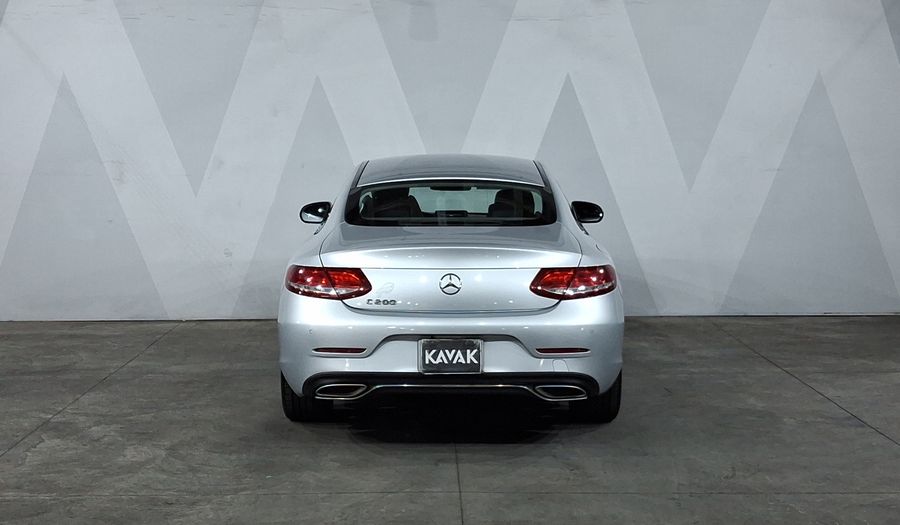Mercedes Benz Clase C 2.0 200 AT Coupe 2017