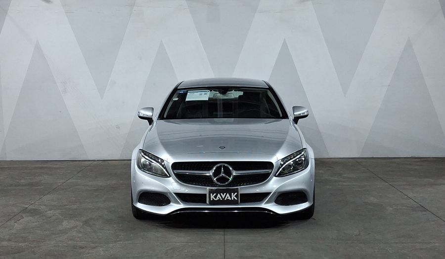 Mercedes Benz Clase C 2.0 200 AT Coupe 2017