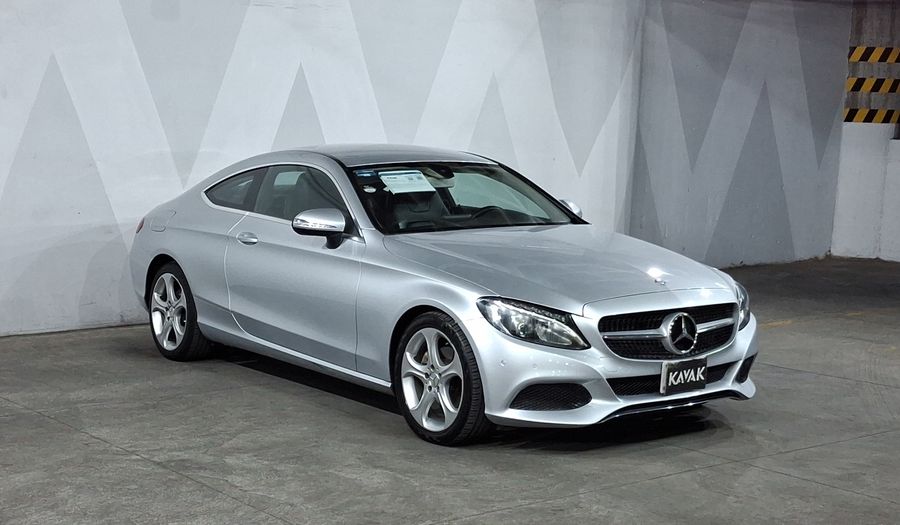 Mercedes Benz Clase C 2.0 200 AT Coupe 2017