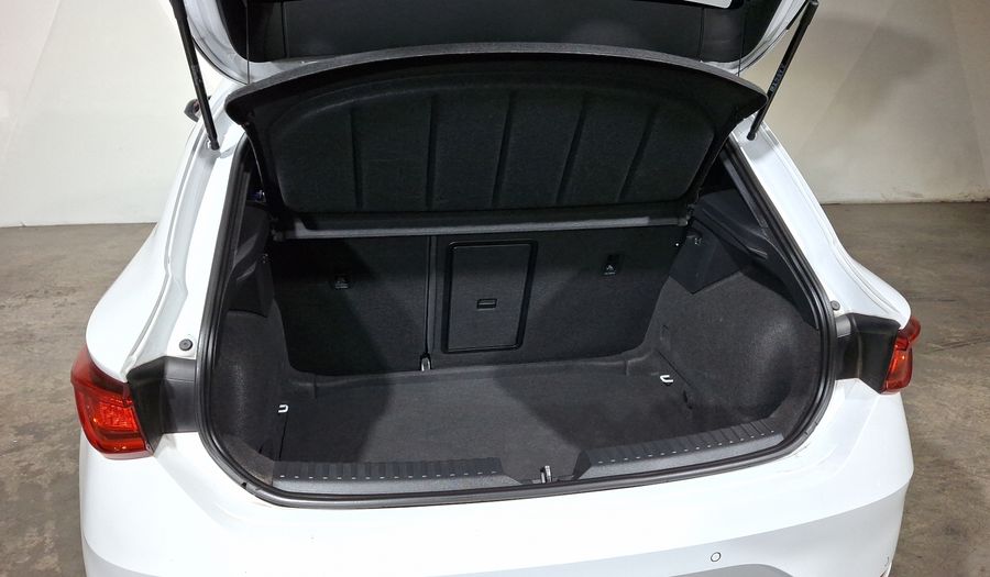 Seat Leon 2.0 FR AUTO Hatchback 2023