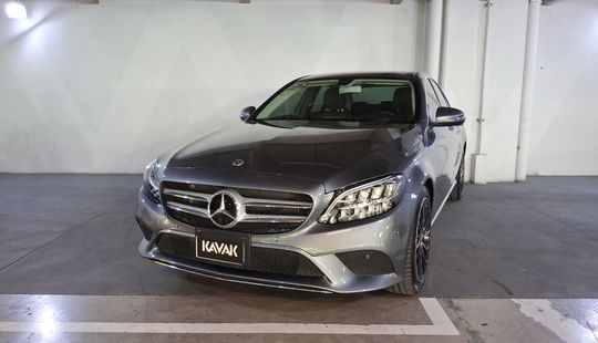 Mercedes Benz • Clase C