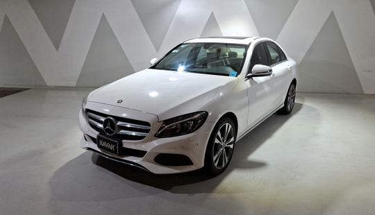 Mercedes Benz • Clase C