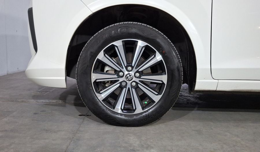 Toyota Avanza 1.5 XLE CVT Minivan 2024