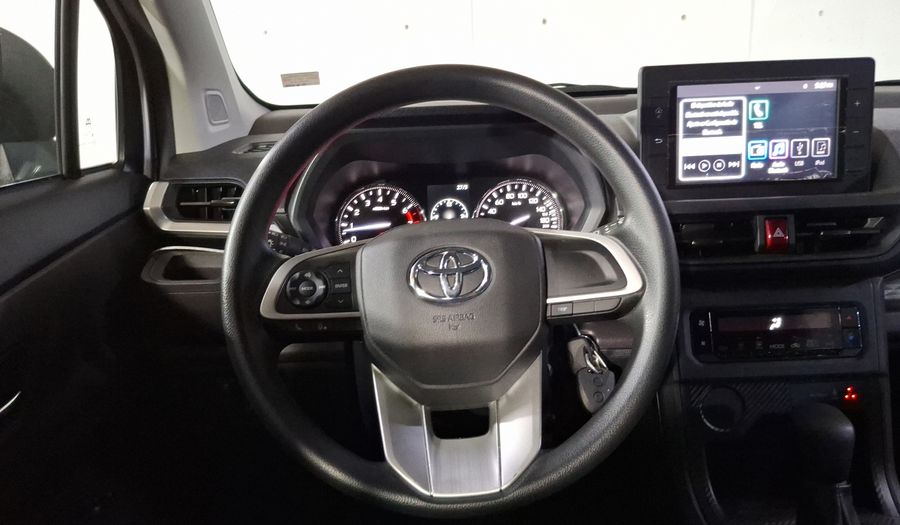 Toyota Avanza 1.5 XLE CVT Minivan 2024