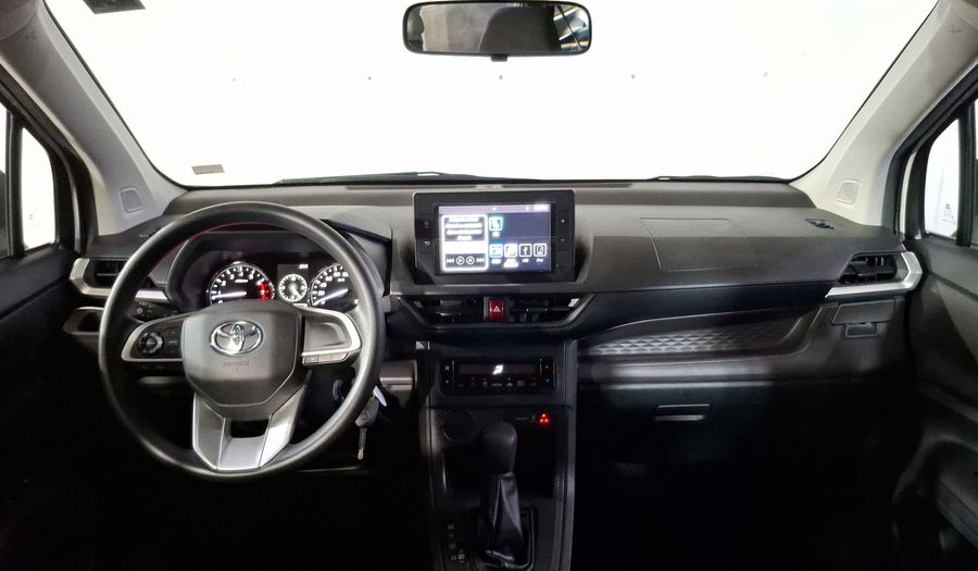 Toyota Avanza 1.5 XLE CVT Minivan 2024