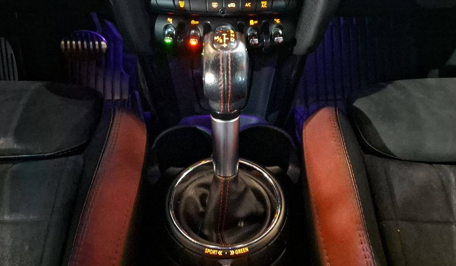 Mini John Cooper Works 2.0 JOHN COOPER WORKS HOT CHILI AT Hatchback 2018