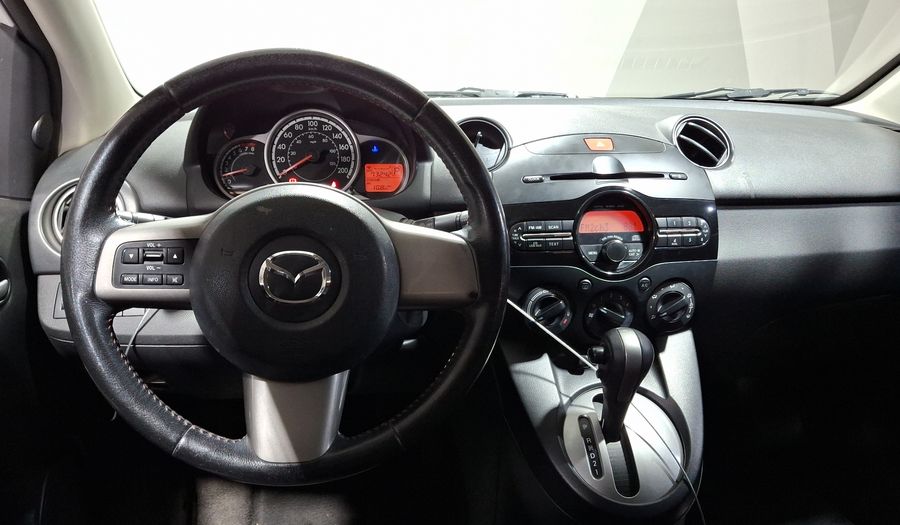 Mazda 2 1.5 TOURING TA Hatchback 2014