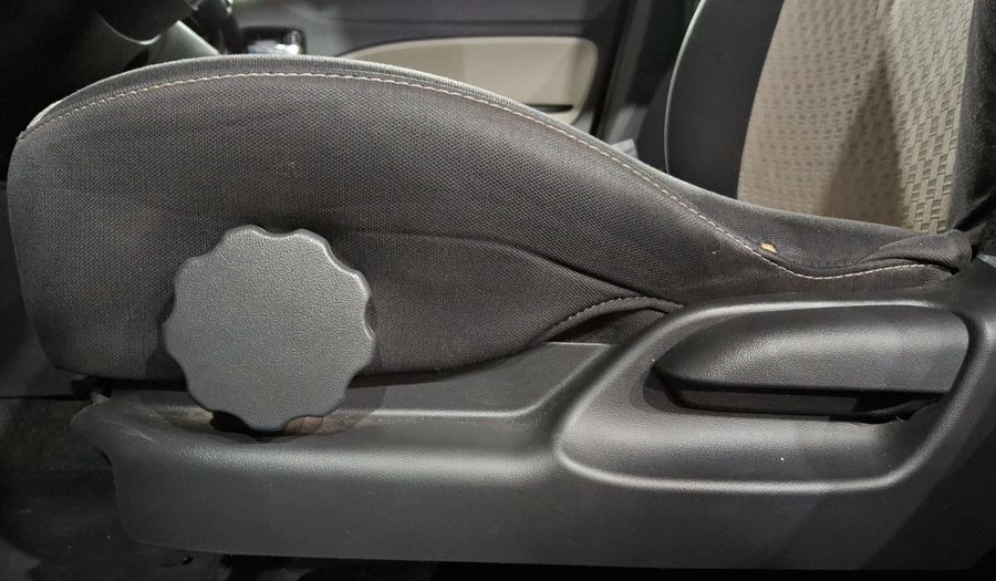 Mitsubishi Mirage 1.2 GLX CVT Hatchback 2017