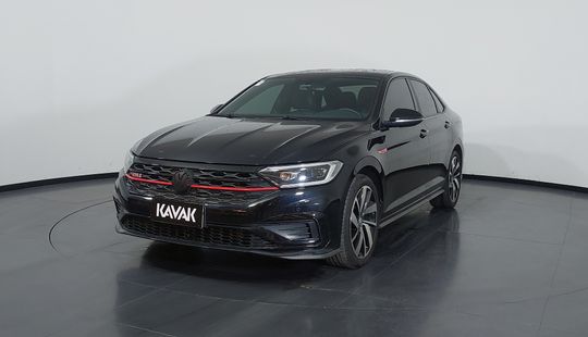 Volkswagen • Jetta