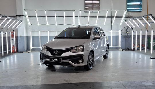 Toyota • Etios