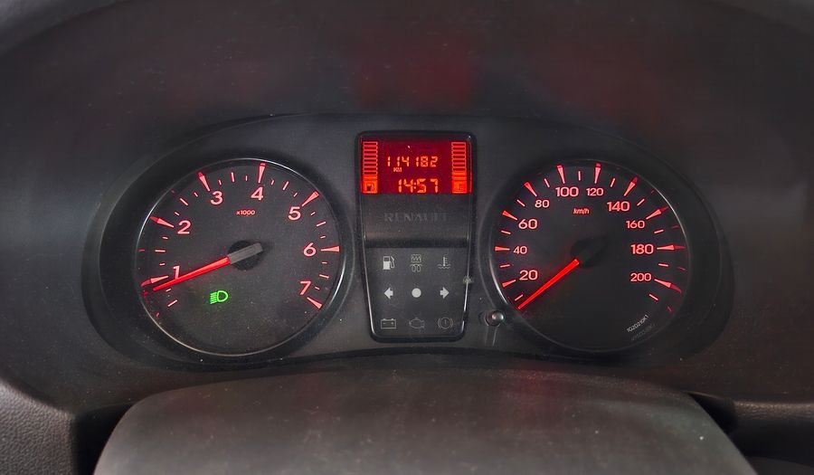 Renault Symbol 1.6 PACK 16V Sedan 2011