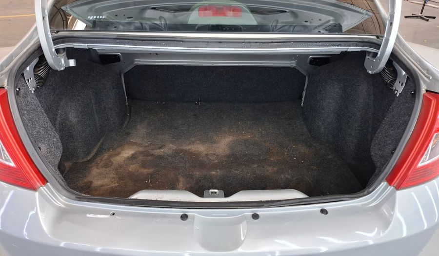 Renault Symbol 1.6 PACK 16V Sedan 2011