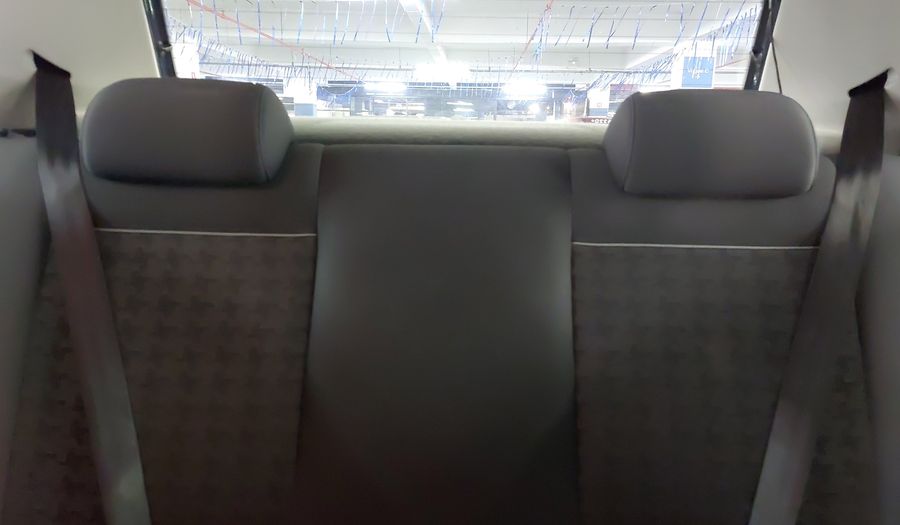 Volkswagen Fox 1.6 COMFORTLINE I-MOTION Hatchback 2017