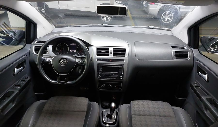 Volkswagen Fox 1.6 COMFORTLINE I-MOTION Hatchback 2017