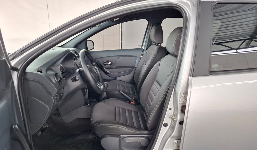 Renault Sandero Stepway 1.6 INTENS Hatchback 2023