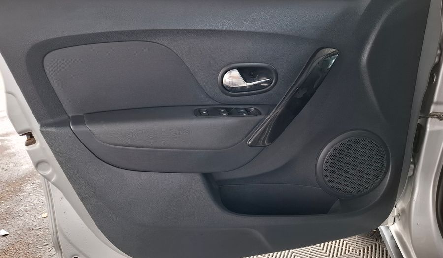 Renault Sandero Stepway 1.6 INTENS Hatchback 2023