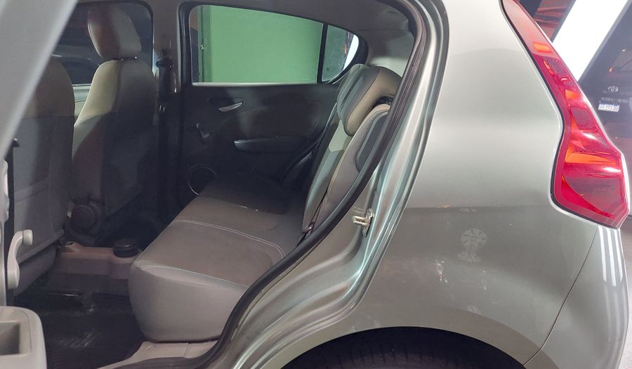 Fiat Palio 1.6 16V ESSENCE Hatchback 2013