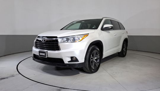 Toyota • Highlander