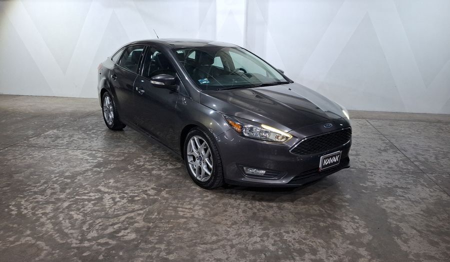 Ford Focus 2.0 SE APPEARENCE AT Sedan 2015