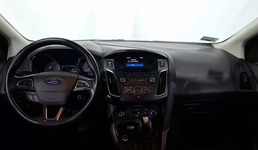 Ford Focus 2.0 SE APPEARENCE AT Sedan 2015