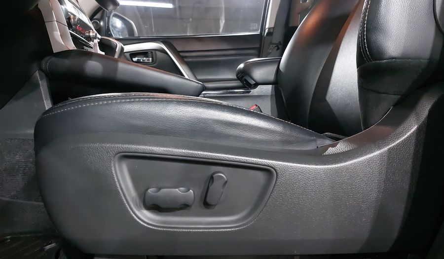 Mitsubishi Montero 3.0 SE PLUS AUTO 4WD Suv 2022