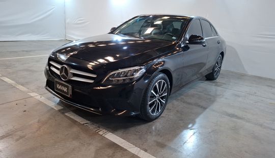 Mercedes Benz • Clase C
