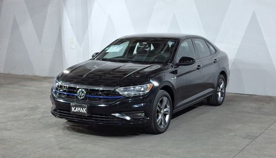 Volkswagen • Jetta