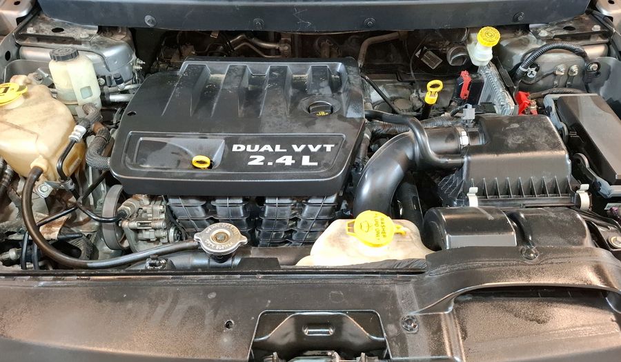 Dodge Journey 2.4 SXT+ 5 PASAJEROS Suv 2015