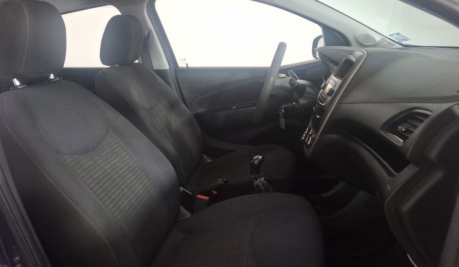 Chevrolet Spark 1.4 LT B MT Hatchback 2016