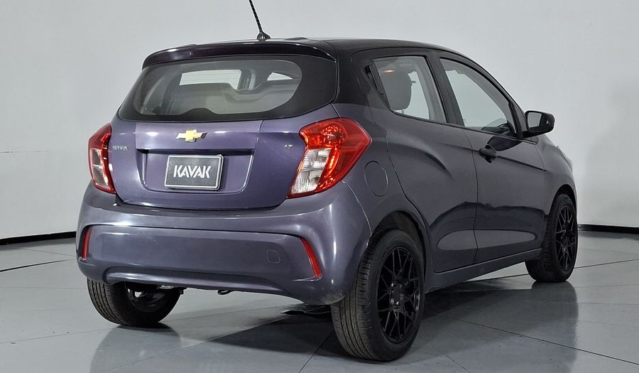 Chevrolet Spark 1.4 LT B MT Hatchback 2016