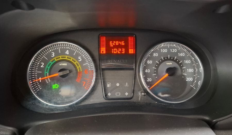 Renault Clio 1.1 DYNAMIQUE Hatchback 2015