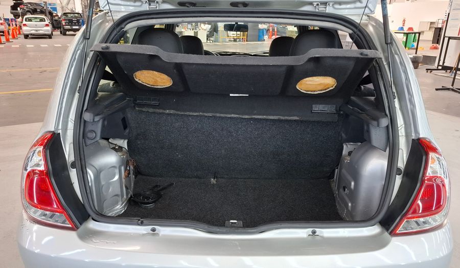 Renault Clio 1.1 DYNAMIQUE Hatchback 2015